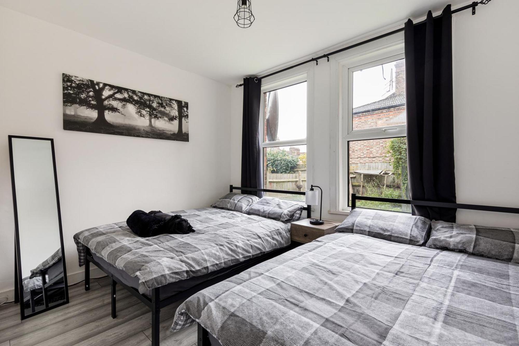 Beautifully Modern 2-Bed Apartment W/Garden London Kültér fotó